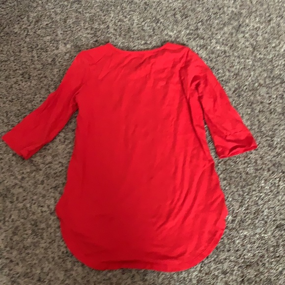 EUC red 3/4 sleeve Santa shirt size m - Picture 2 of 3